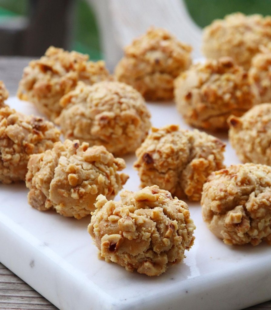 Tahinli Fındık Kaplamalı Kurabiye Tarifi