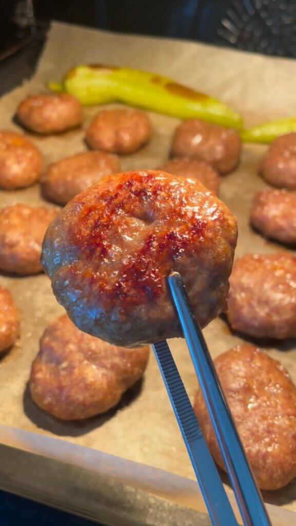 Puf Puf Kabaran Fırında Köfte Tarifi